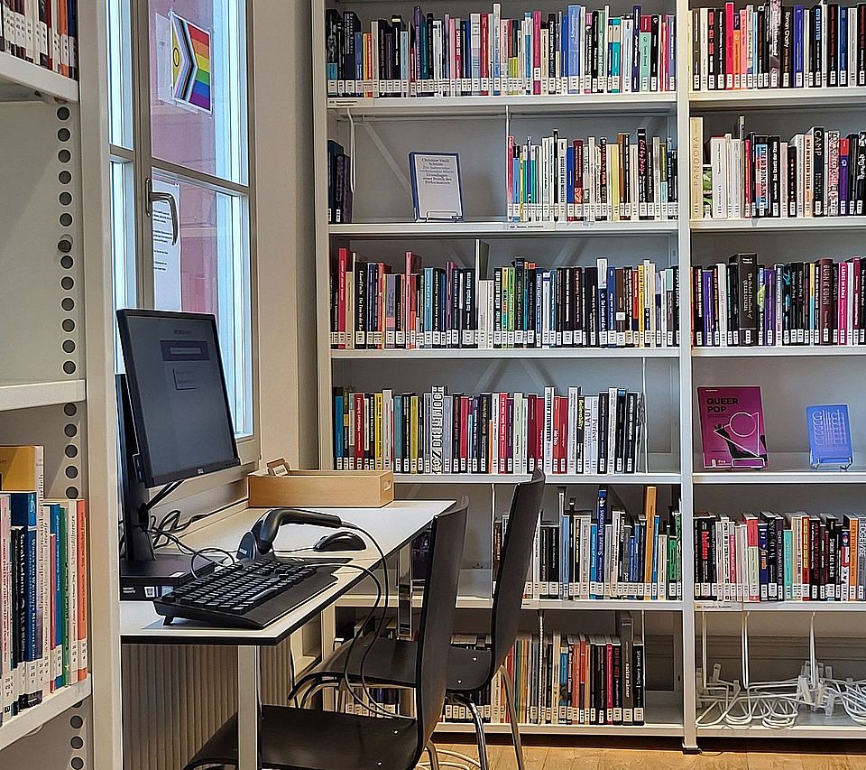 Bibliothek Innenansicht